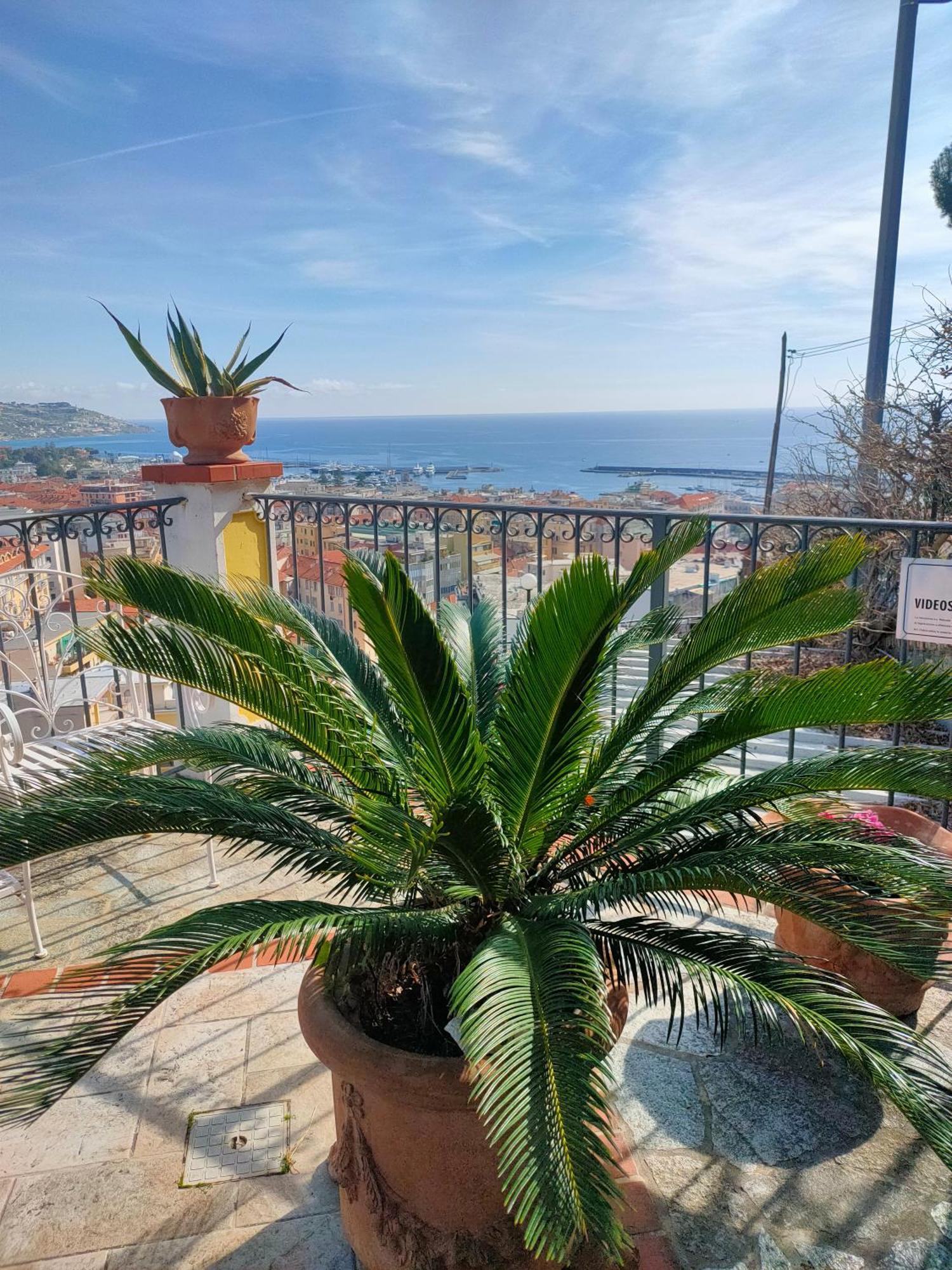 La Casa Del Sole Hotel Sanremo Luaran gambar