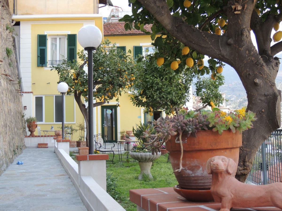 La Casa Del Sole Hotel Sanremo Luaran gambar